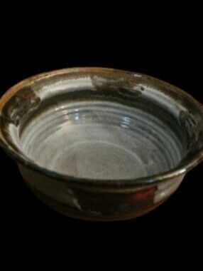 *Vintage Handmade Studio Pottery Stoneware Medium Serving Bowl